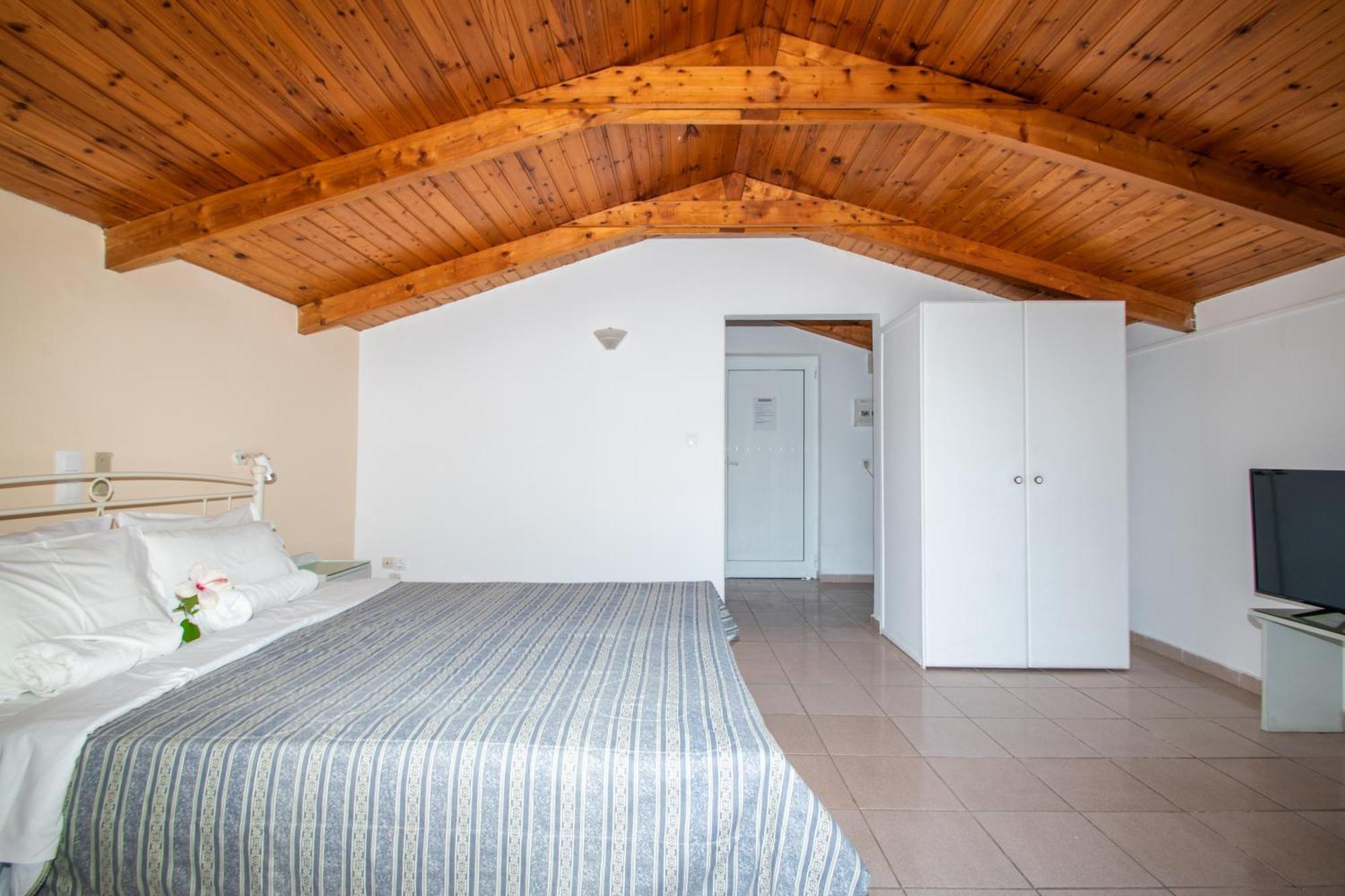 Markella Holiday Resort By "Elite" Marathiás エクステリア 写真